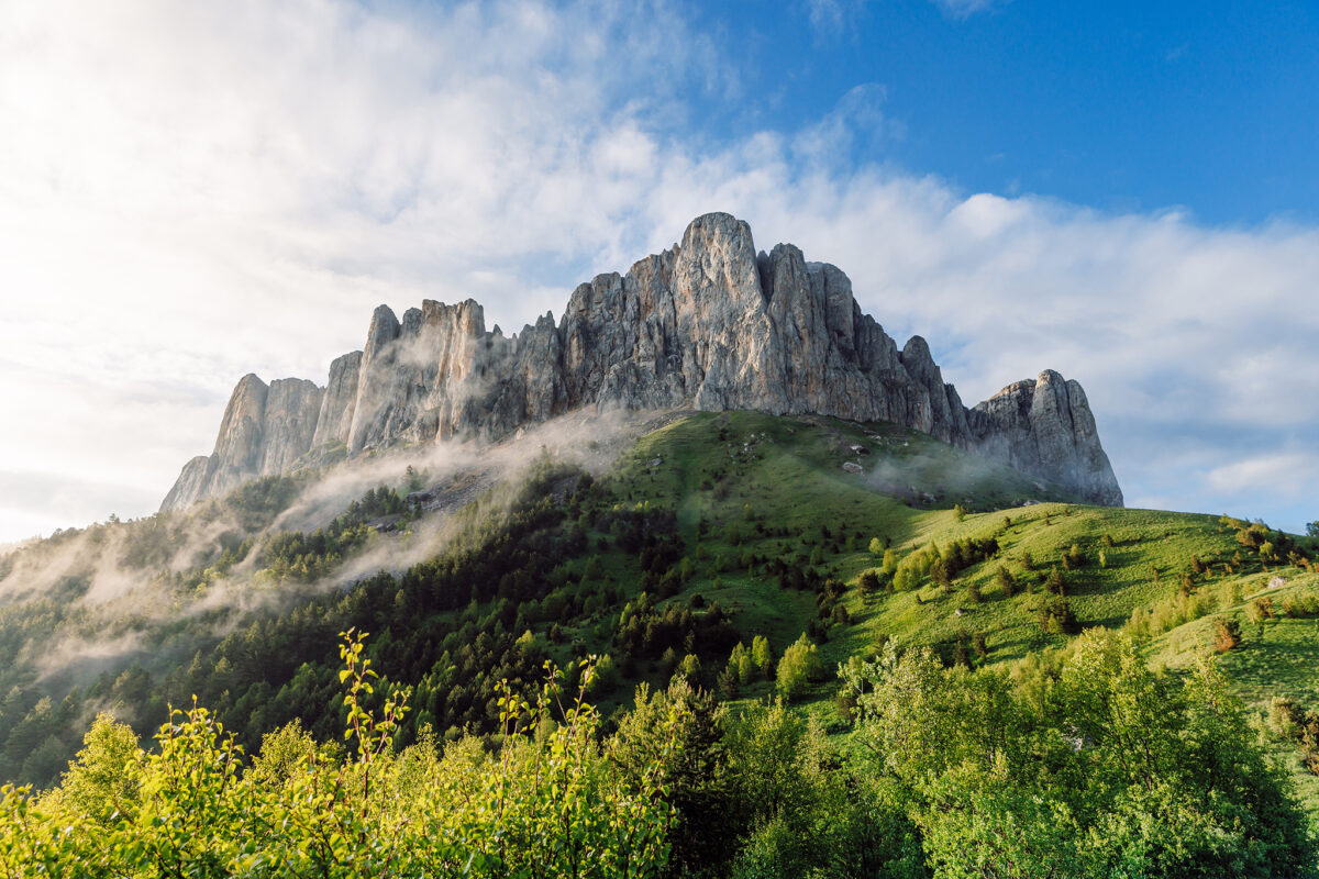 Natural,Park,Bolshoy,Tkhach,Mount,With,Fog,,Sky,And,Sunlight.