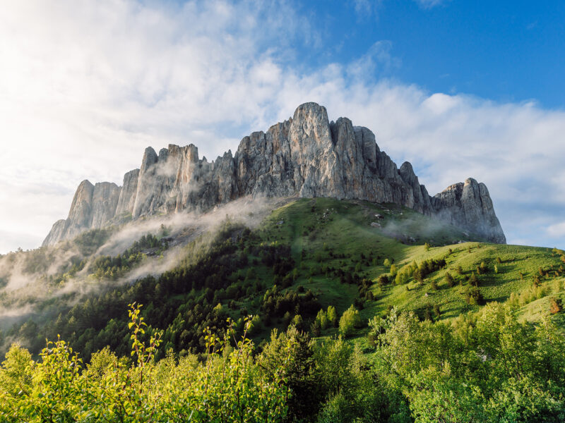 Natural,Park,Bolshoy,Tkhach,Mount,With,Fog,,Sky,And,Sunlight.